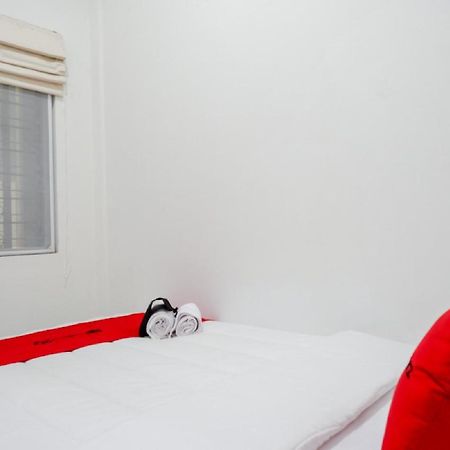 Reddoorz Hostel Near Kota Lama Semarang Zewnętrze zdjęcie