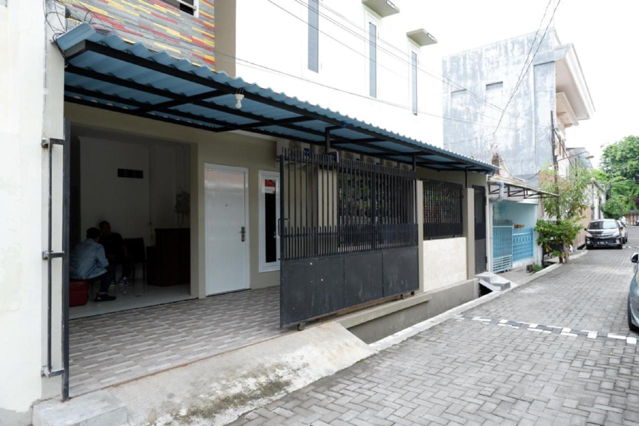 Reddoorz Hostel Near Kota Lama Semarang Zewnętrze zdjęcie